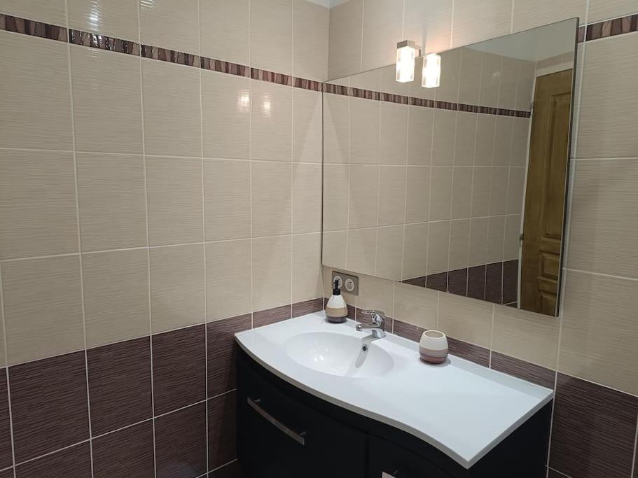 Appartement 2 A 4 Personnes Antraigues 외부 사진